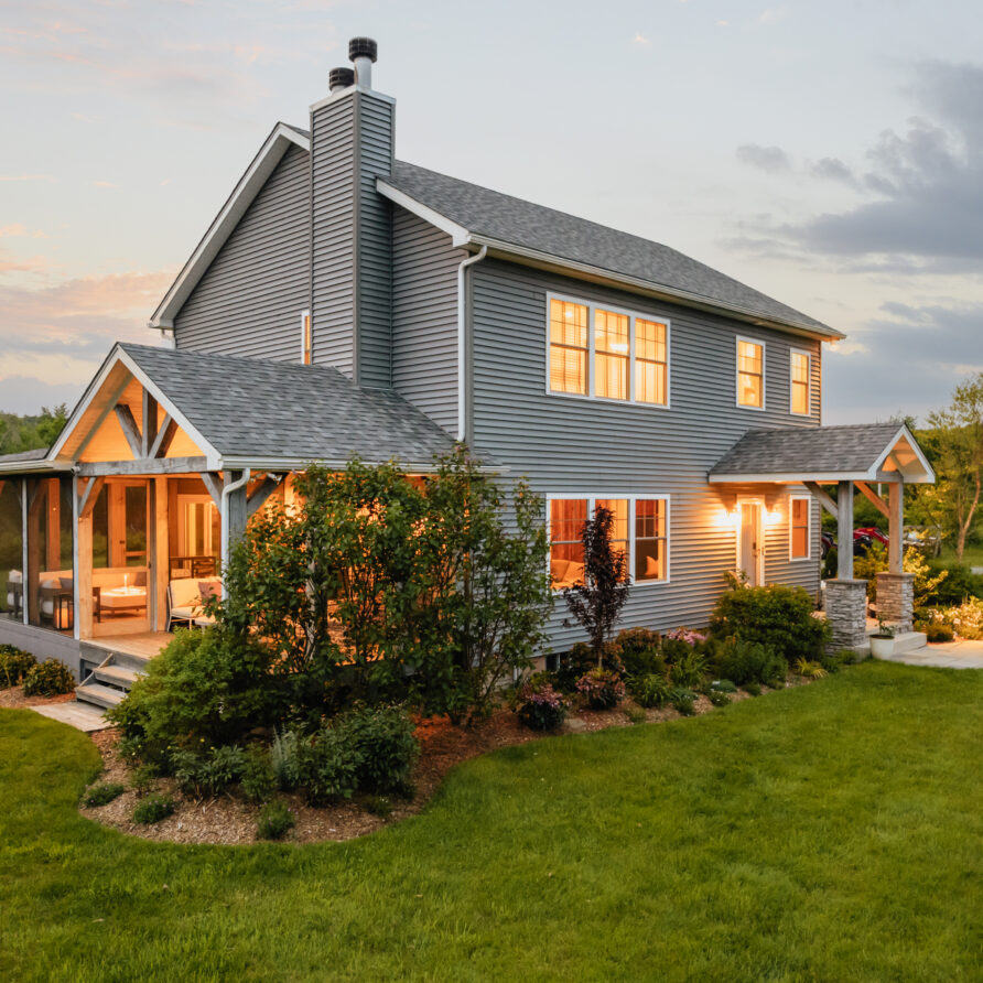 Luxury getaway: Private pool, creek, 2 fireplaces